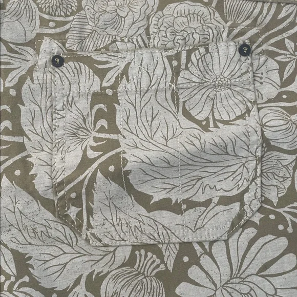 Pilcro Printed Botanical Shorts - Picture 9 of 10